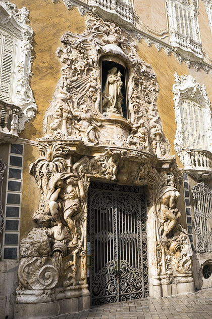 Read more about the article The Palace of the Marqués de Dos Aguas