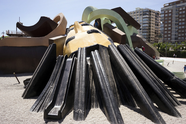 Read more about the article Gulliver’s Park in the Turia Riverbed
